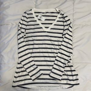 NWT gap black striped sweater shirt-xs petite